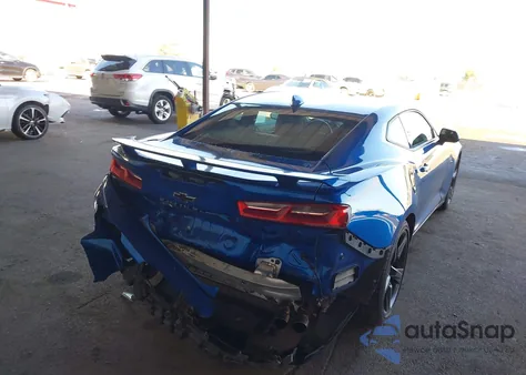 2018 Chevrolet Camaro 1Ss z USA, uszkodzony, nr VIN 1G1FF1R76J0183462